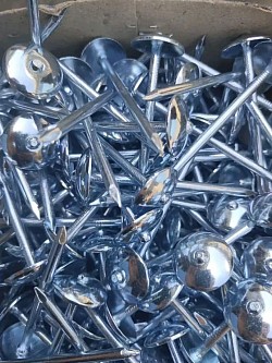 ORDINARY ROOFING NAILS